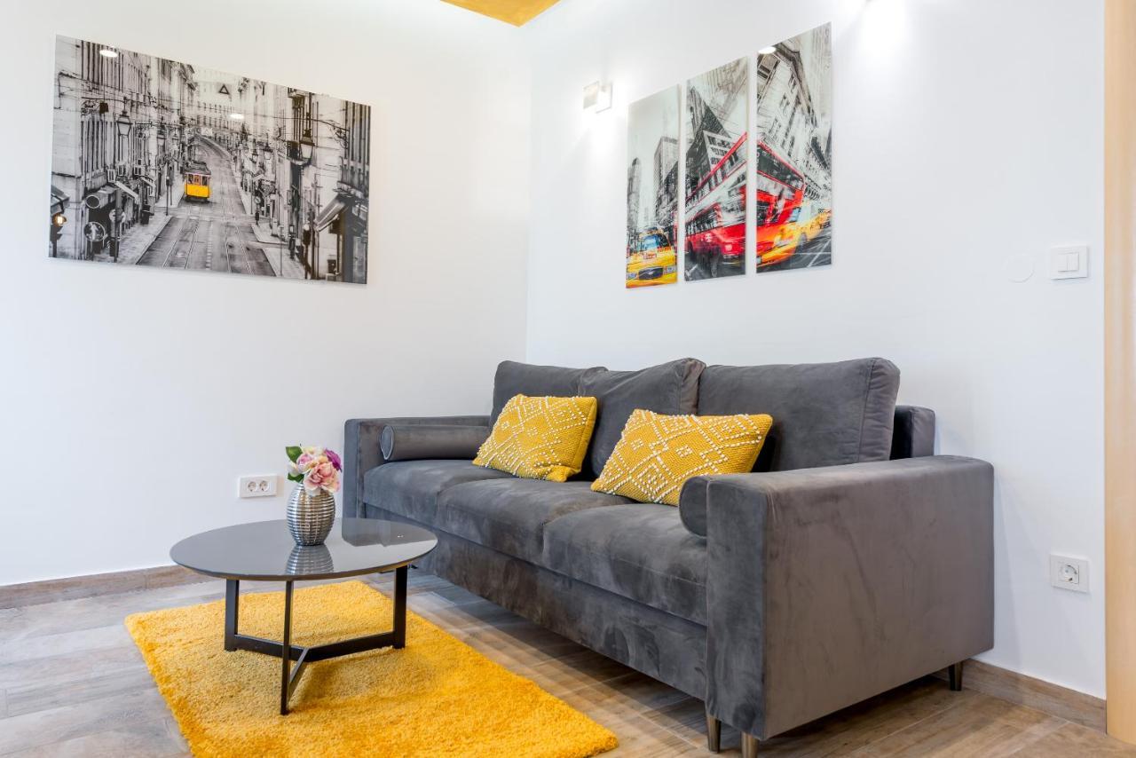 Helen Apartment