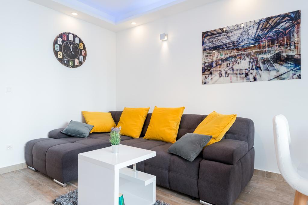 Helen Apartment